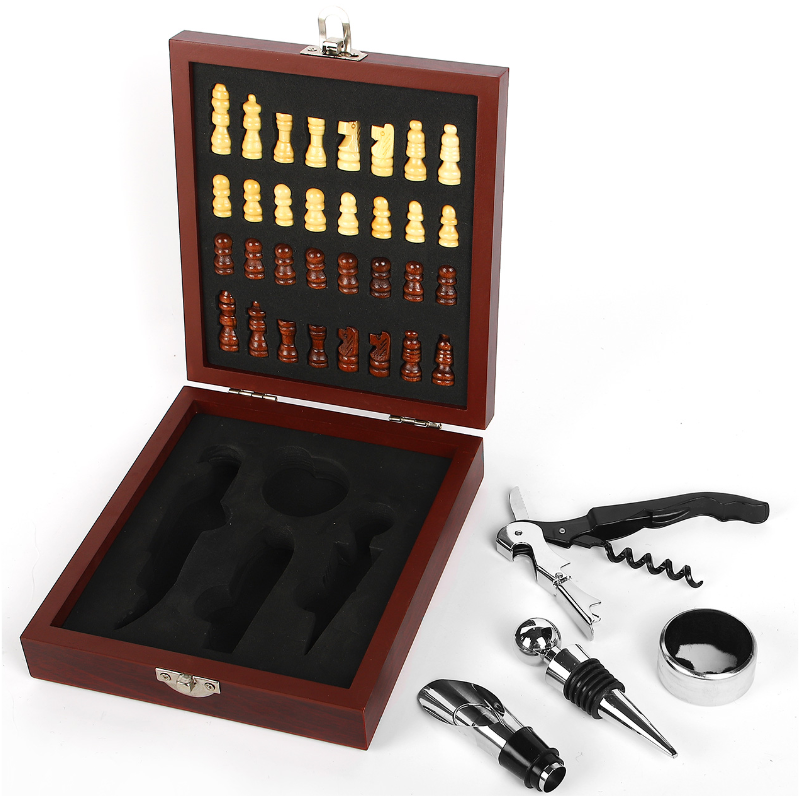Schachbrett mit Sommelier Set