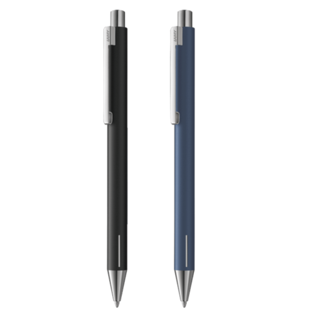 Schwarzer und blauer Kuli von Lamy